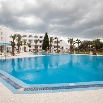 Golf Residence- Families and Couples Only Thumbnail