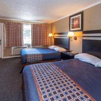 Surf Motel and Gardens Thumbnail