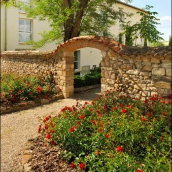 Hôtel La Métairie & Piscine