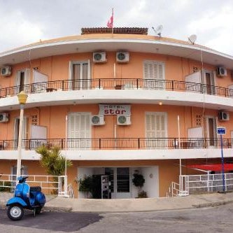 Star Hotel Thumbnail