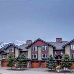 Pinnacle Ridge Chalets by Fernie Lodging Co Thumbnail