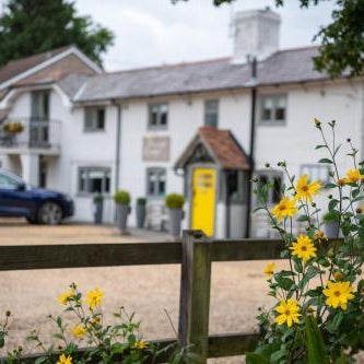 Cottage Lodge Hotel