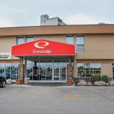 Econo Lodge Winnipeg Thumbnail