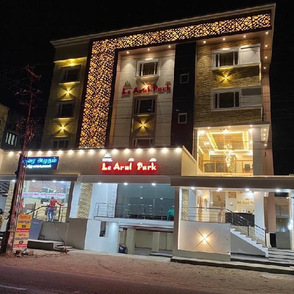 Hotel Le Arul park