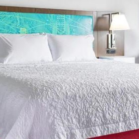 Hampton Inn By Hilton & Suites St. Charles Old Town Area, MO Thumbnail