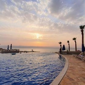 Comfy Stays Sea View Apartments at DeadSea Samarah Resort