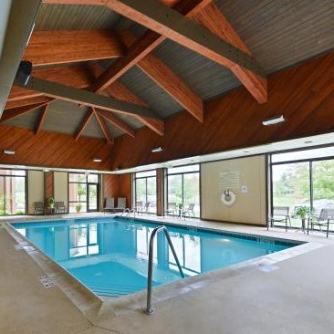 Hampton Inn By Hilton Chicago-Carol Stream Thumbnail