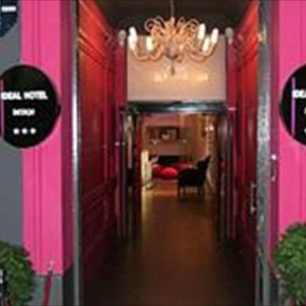 Bobo's hotel
