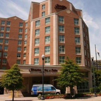 Hampton Inn By Hilton & Suites Arlington Crystal City DCA Thumbnail