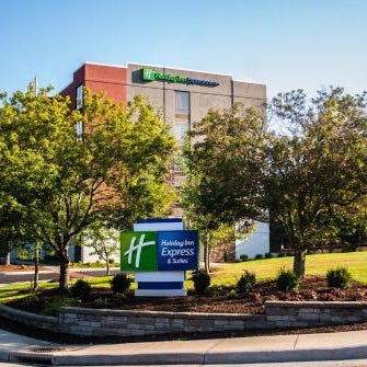 Holiday Inn Express and Suites Blacksburg- University Area By IHG Thumbnail