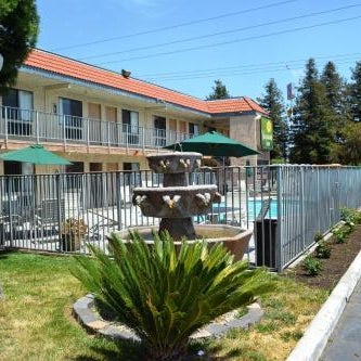 Vagabond Inn Fresno Thumbnail
