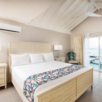Caravelle Hotel Thumbnail