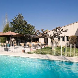 Golden Tulip Avignon Le Paradou