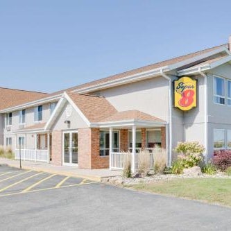 Super 8 by Wyndham Jackson MN Thumbnail