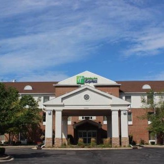 Holiday Inn Express Hotel & Suites Chicago-Algonquin By IHG Thumbnail