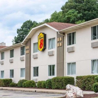 Super 8 by Wyndham Pittsburgh/Monroeville Thumbnail