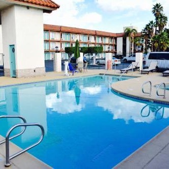Days Inn by Wyndham Anaheim Near the Park Thumbnail