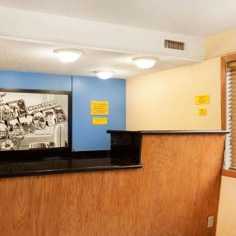 Super 8 by Wyndham West Fargo Main Ave ND Thumbnail
