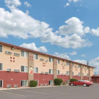 Super 8 by Wyndham Worthington Minnesota Thumbnail