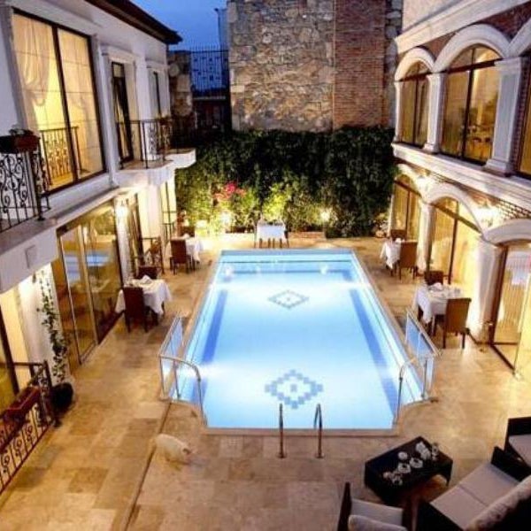 Saint John Hotel