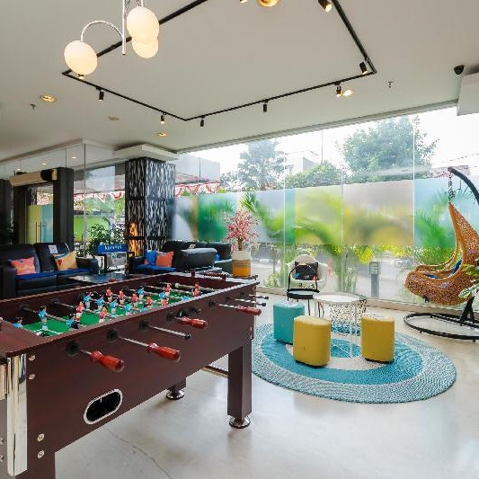 Super OYO Townhouse OAK Hotel Fiducia Pondok Gede Thumbnail