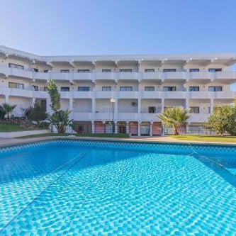 Vilamoura Cosy 2 with Pool by Homing