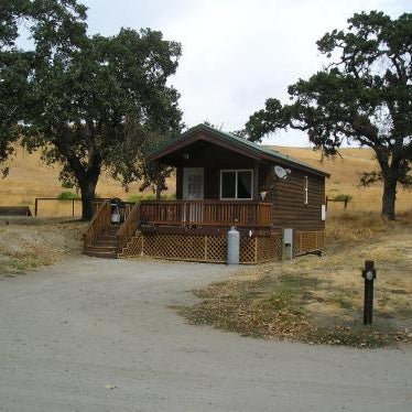 San Benito Camping Resort One-Bedroom Cabin 3 Thumbnail