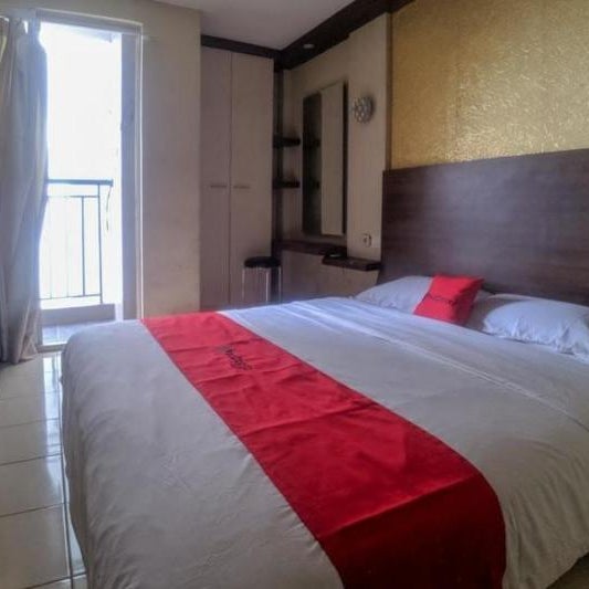 RedLiving Apartemen Serpong Green View Hapukh Room Tower B Thumbnail