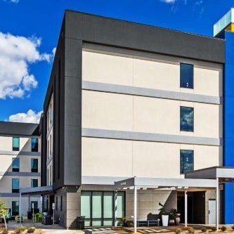 Home2 Suites by Hilton Weatherford Thumbnail