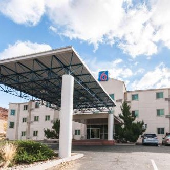 Wolfe's Hotel Moab Thumbnail