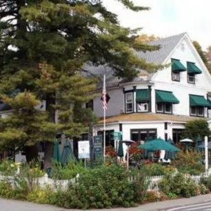 Woodstock Inn, Station and Brewery Thumbnail