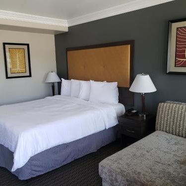 Portofino Inn Burbank Thumbnail