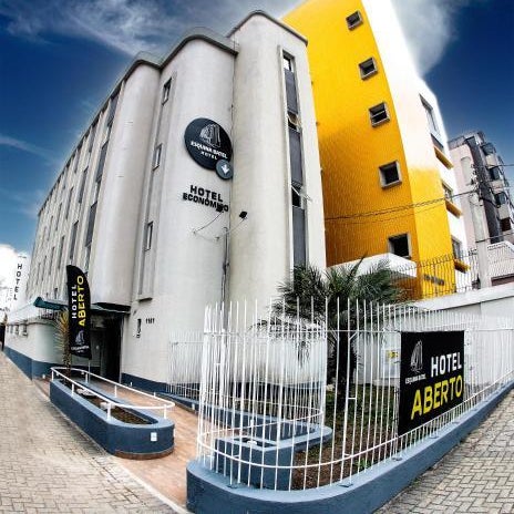 Esquina Batel - Hotel Econômico
