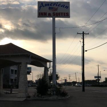 American Inn And Suites by OYO Victoria Thumbnail