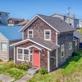 Alpine Coast Cottage - Meredith Lodging