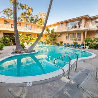 Cal Mar Hotel Suites Thumbnail