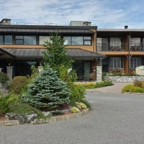 Le Manoir Du Lac Delage Thumbnail