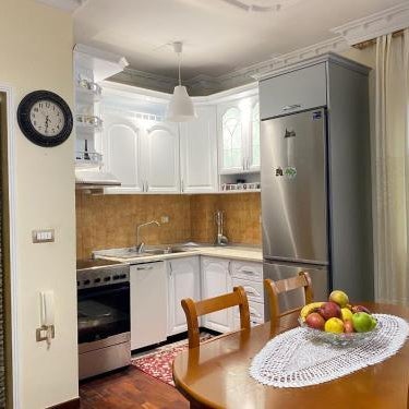 Cozy Apartment in the Center of Tirana Thumbnail