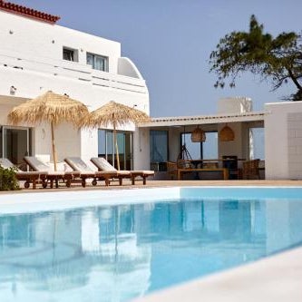 Hélène Holidays - Hotel Boutique