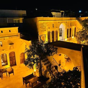 TESSERA HOTEL