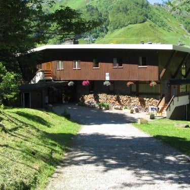 Auberge de Jeunesse HI Le Mont-Dore Thumbnail