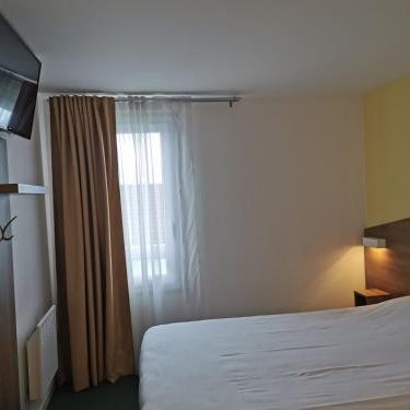 FASTHOTEL PARIS OUEST BOUAFLE