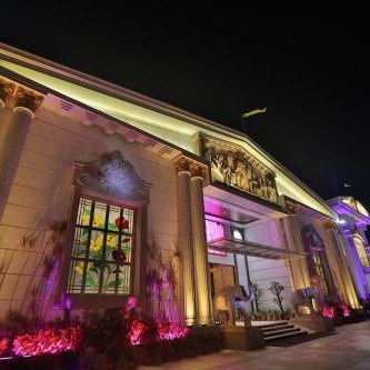 Hotel Crystal Crown