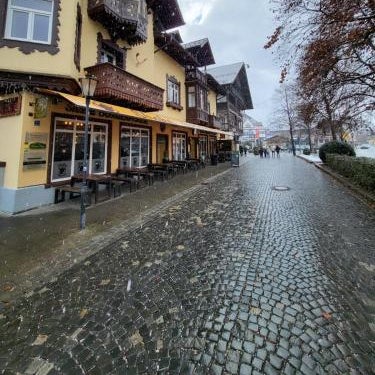Golden GaPa Central Chalet Apartment 32