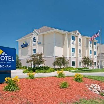 Microtel Inn & Suites By Wyndham Council Bluffs Thumbnail