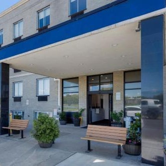 Avion Inn Near LGA Airport, Ascend Hotel Collection Thumbnail