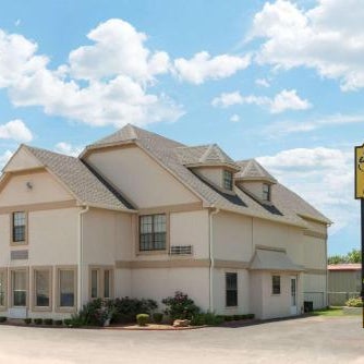 Super 8 by Wyndham Enid Thumbnail
