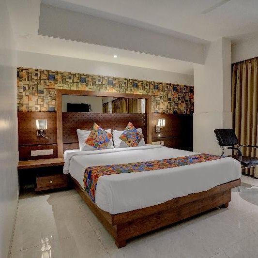 Hotel Srikrishna Paradise Airoli