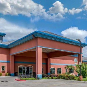 Quality Inn & Suites at The Outlets Mercedes/Weslaco Thumbnail