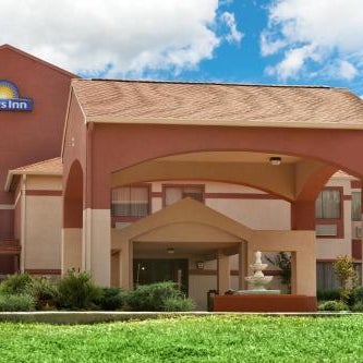 Days Inn by Wyndham Lumberton Thumbnail